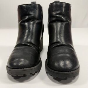 Chunky Lug Sole Chelsea Dirty Laundry Black Faux Leather Ankle Boots 7 M